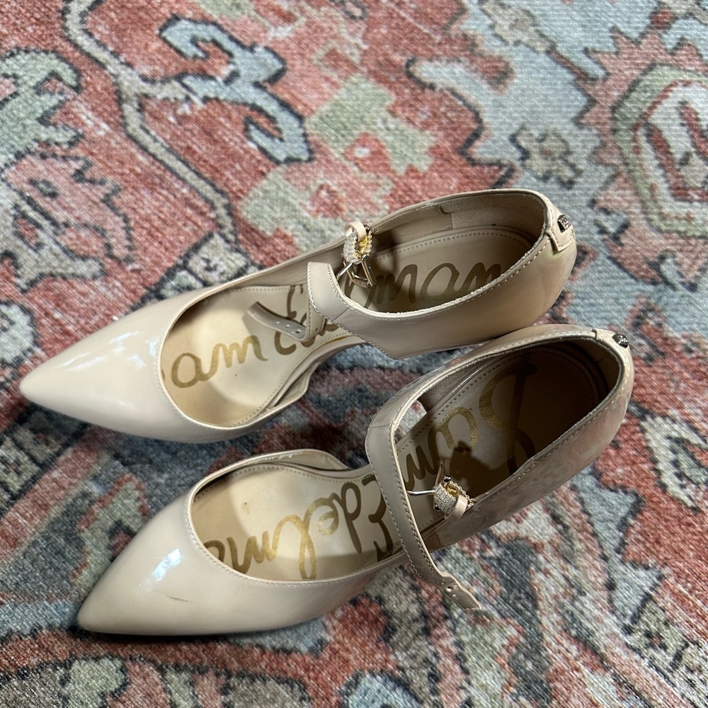 Nude heels